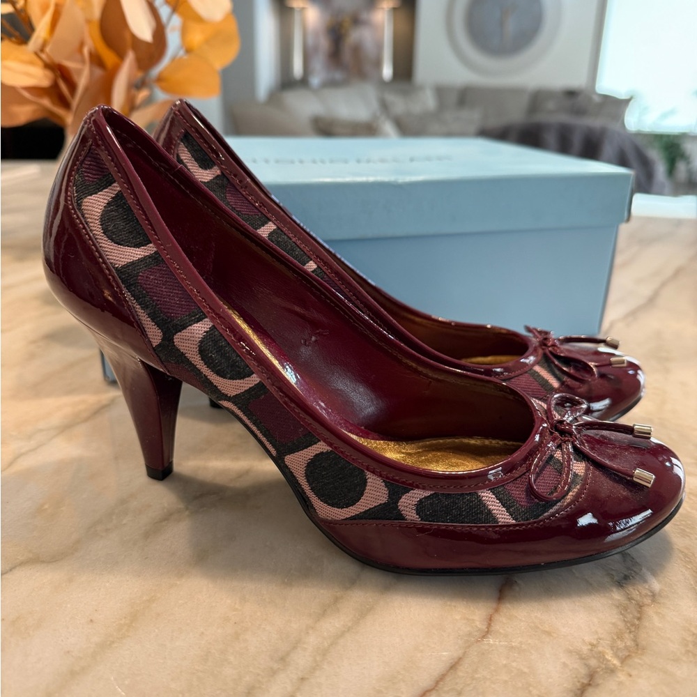 Antonio Melani - Elegant Burgundy and Black Heels - size 6.5